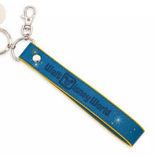 Load image into Gallery viewer, Mickey and Minnie Mouse Keychain – Walt Disney World 2023