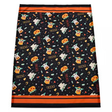 Cargar imagen en el visor de la galería, Grogu Halloween Towel Set – Star Wars: The Mandalorian