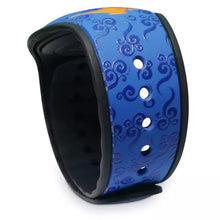 Cargar imagen en el visor de la galería, Stitch Crashes Disney MagicBand 2 – Aladdin – Limited Release