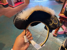 Cargar imagen en el visor de la galería, Mickey Mouse: The Main Attraction – Pirates of the Caribbean Ear Headband – Limited Release