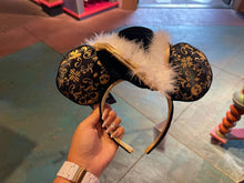 Cargar imagen en el visor de la galería, Mickey Mouse: The Main Attraction – Pirates of the Caribbean Ear Headband – Limited Release