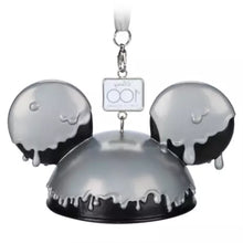 Cargar imagen en el visor de la galería, Mickey Mouse Disney100 Ear Hat Ornament
