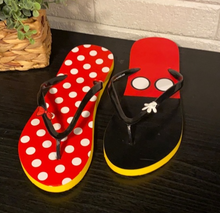 Cargar imagen en el visor de la galería, Mickey and Minnie Flip Flops
