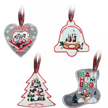 Cargar imagen en el visor de la galería, Disney Ornament Set - Holiday - Walt&#39;s Holiday Lodge - Metal
