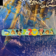 Cargar imagen en el visor de la galería, Disney 2020 Snap Bracelet
