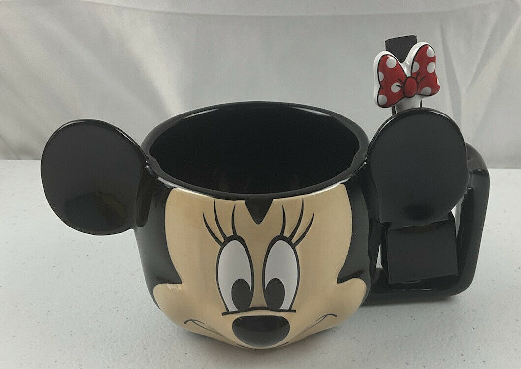 Disney Parks Minnie Mouse Ceramic Coffee Mug & Spoon